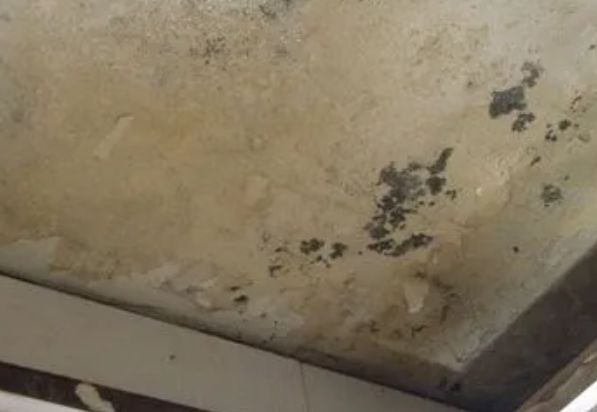 胶州阳台漏水维修公司分享下胶州卫生间渗水维修需要注意哪些问题。